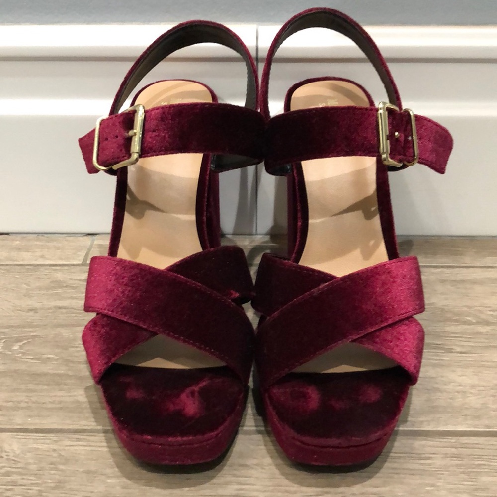 📦 3 for $25 📦 velvet chunky platform sandals